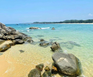 6 bãi biển hoang sơ, ít người biết ở Quảng Ngãi