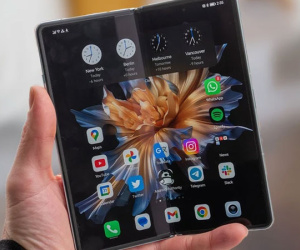Mẫu điện thoại gập được gọi là 'kiệt tác thiết kế', vượt mặt iPhone ở thị trường tỷ dân: Cháy hàng trước cả khi bán chính thức