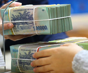 Người dân gửi 6,347 triệu tỷ đồng vào ngân hàng, mức cao kỷ lục