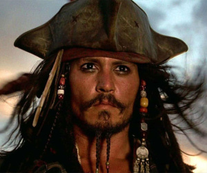 Johnny Depp bất tỉnh trong khách sạn chưa rõ nguyên nhân