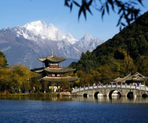 Công ty du lịch Trung Quốc cấm nhà báo mua tour?