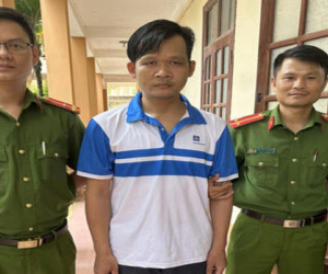 Bắt người chồng ở Thanh Hóa tạt axít vào mặt vợ
