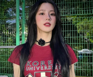 6 item hot nhất, đang được nhiều sao Hàn tích cực lăng xê: Jennie mê tít ruy băng, dàn idol 'đụng hàng' cùng 1 mẫu phụ kiện