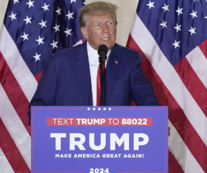 Ông Trump đối mặt nguy cơ bị phạt 20 năm tù trong vụ tài liệu mật