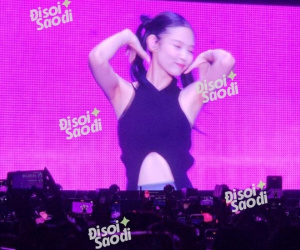 CỰC HOT: BLACKPINK nhảy See Tình cực nhuần nhuyễn ngay trên SVĐ Mỹ Đình!