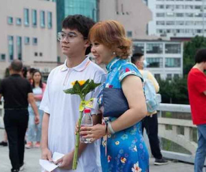 Muối mặt vì đi đâu cũng khoe con thi đại học được điểm cao