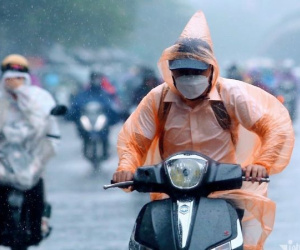 Miền Bắc mưa liên tiếp nhiều ngày, đan xen nắng oi