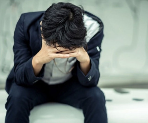 Em vợ vay 2 tỷ bị chủ nợ truy tìm, tôi có nên đem hết tiết kiệm ra trả giúp?