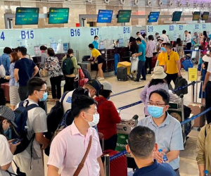 Giá vé máy bay cao chót vót vào dịp 02/09