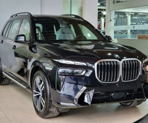 BMW X7 giảm giá, rẻ hơn vài tỷ đồng so với Lexus LX600