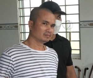 Cho vay lãi nặng rồi ép mẹ con nợ phải trả tiền