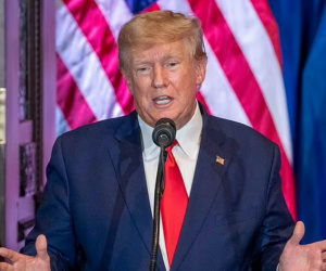 Ông Trump nói bản thân có thể đối mặt với hơn 500 năm tù