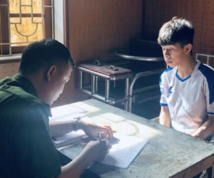 Đến nhà cảm ơn rồi trộm luôn 100 triệu của ân nhân để nướng vào game