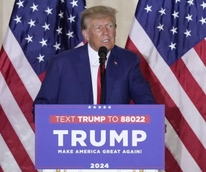 Ông Trump ra tòa vụ can thiệp bầu cử, quyết không nhận tội