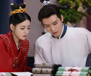 Dân tình đòi bỏ xem phim của Địch Lệ Nhiệt Ba vì nam phụ gây ức chế, đã xấu còn cướp hết đất diễn