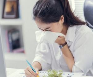 Kiểm tra lý do nghỉ phép của nhân viên, sếp rơi nước mắt vì ba hàng chữ này