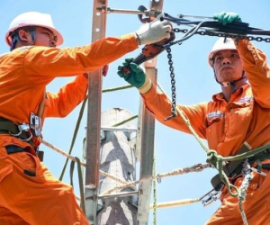 Đề xuất mua bán điện không qua EVN, thay đổi thẩm quyền điều chỉnh giá điện