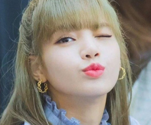 Từ BTS đến BlackPink: 7 điều cần biết về cuộc sống thần tượng Hàn