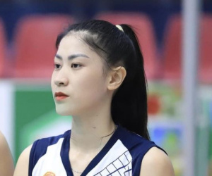 Hoa khôi bóng chuyền Kiều Trinh, đẹp hút hồn cả trong sân đấu lẫn ngoài đời