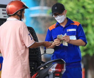 Giá xăng dầu ngày mai biến động thế nào?