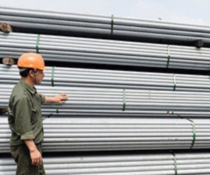 Giá thép giảm lần thứ 16 liên tiếp, chạm đáy 3 năm