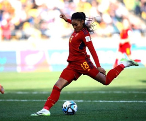 Tài năng điền kinh ghi 'bàn thắng vàng' cho Tây Ban Nha tại World Cup nữ