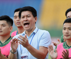 V-League chốt vé xuống hạng: Chờ 'bóng đá đẹp' của HLV Vũ Tiến Thành