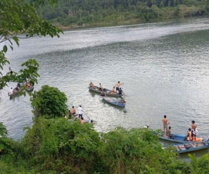 Lật ghe trên hồ thuỷ điện, 1 em nhỏ tử vong, 1 người mất tích