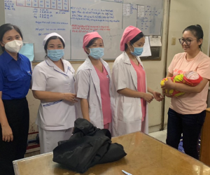 Núp bóng môi giới cho nhận con nuôi, kẻ mua bán trẻ em vẫn bị bắt quả tang