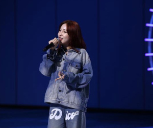 Hậu rời công ty Đông Nhi, Annie có làm nên chuyện tại Vietnam Idol?
