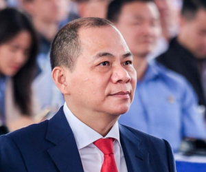 Tăng gần 2 tỷ USD từ đầu năm, khối tài sản của ông Phạm Nhật Vượng bằng tổng tài sản của 7 người phía sau