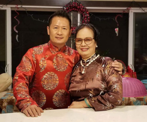 Mẹ Bằng Kiều 83 tuổi: Bỏ hết công việc buôn bán sang Mỹ ở biệt thự 2000m2, một tay nấu cho 25 người ăn