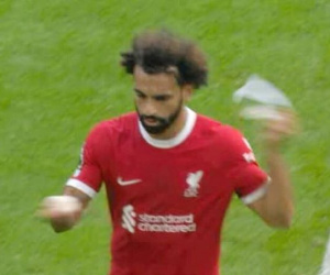 Salah nổi cơn thịnh nộ khi bị Jurgen Klopp thay ra