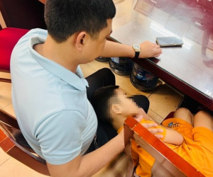 Phút đối diện kẻ bắt cóc của mẹ cháu bé 7 tuổi