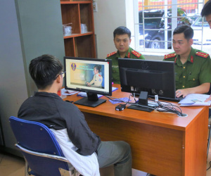 Biển số định danh chính thức có hiệu lực, người mua bán xe cần chú ý những gì?
