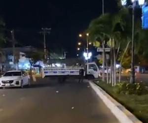 Thực hư thông tin công an dùng xe chuyên dụng chặn hai đầu quán ăn tại Kiên Giang