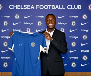 Chelsea ra mắt cầu thủ đắt giá nhất lịch sử Ngoại hạng Anh