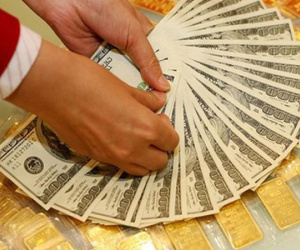Giá vàng quay đầu giảm, USD tiếp tục tăng