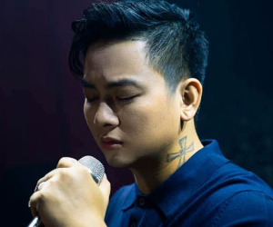 Hoài Lâm: Sống ở quê, tôi không cho mình là nghệ sĩ nên vui hát đám cưới ngay