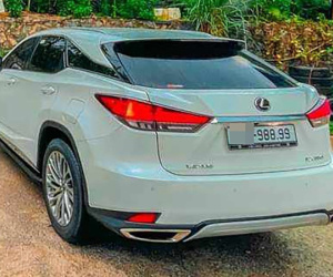 Biển số trúng đấu giá có được thay vào xe đã có biển?