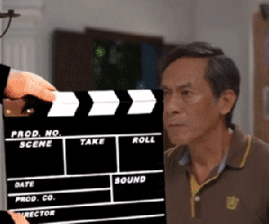 Quang Sự nhận liên hoàn tát từ NSND Bùi Bài Bình