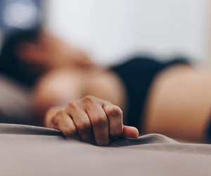 Nữ sinh 'tự sướng' tới 10 lần/ngày, bố mẹ sững sờ khi biết lý do