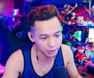 Lo lắng bay kênh vì lý do khó đỡ, nam streamer hàng đầu Việt Nam 'thoát việt vị' trong phút chốc