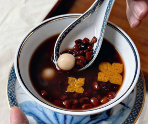 Thất Tịch đua nhau ăn chè đậu đỏ để 'thoát ế', nhưng cần lưu ý kỹ kẻo ngộ độc