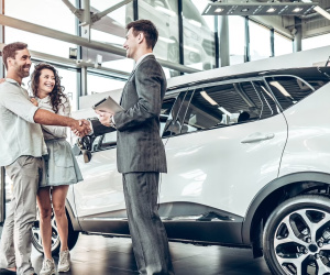 Người Mỹ phải đối mặt với giá xe ô tô ngày càng tăng