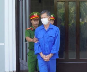 Cựu Giám đốc CDC Đà Nẵng một mực phủ nhận tin nhắn với Phan Quốc Việt