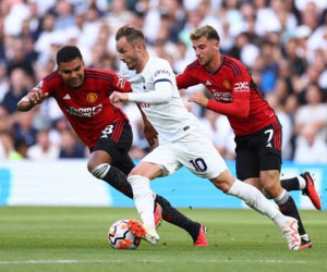 Hàng tiền vệ MU 'lạc nhịp': Casemiro bây giờ cũng là điểm yếu