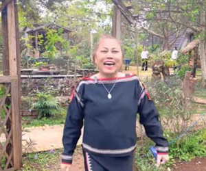 Hai ca sĩ đình đám gặp biến cố, phải bỏ showbiz về quê làm rẫy, nuôi lợn để mưu sinh