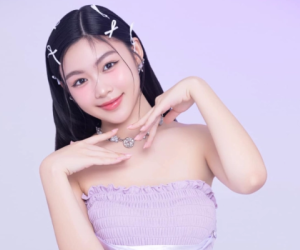 Con gái Quyền Linh tung bộ ảnh nét căng, visual 'kẹo ngọt' khiến netizen xuýt xoa