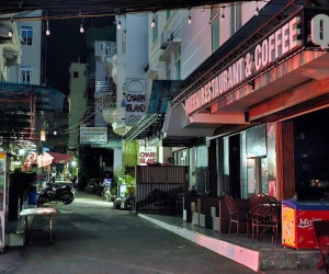 Tàu va vào đường dây điện 35KV, toàn đảo Cát Bà mất điện